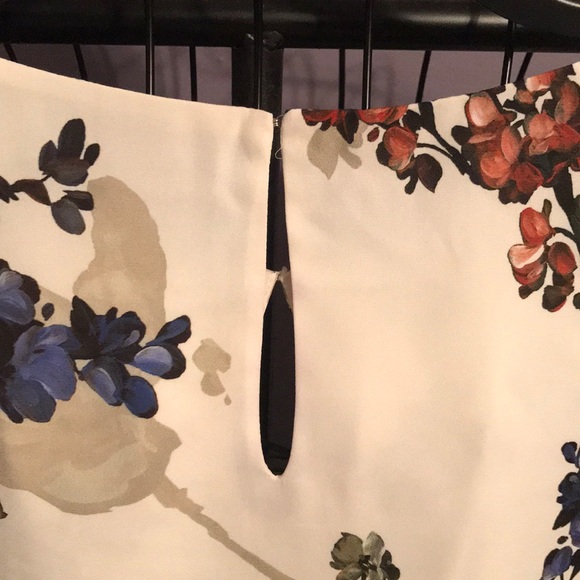 Express Top - Picture 3 of 6